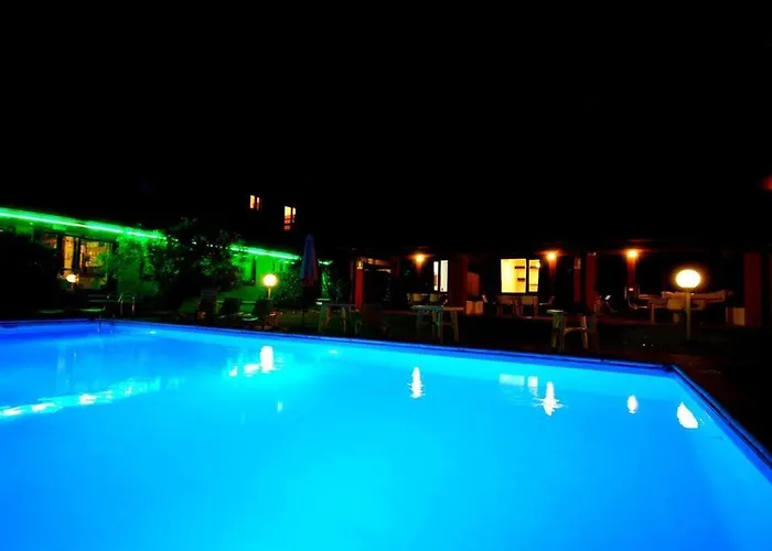 — Pool — Idro Σπίτι διακοπών *