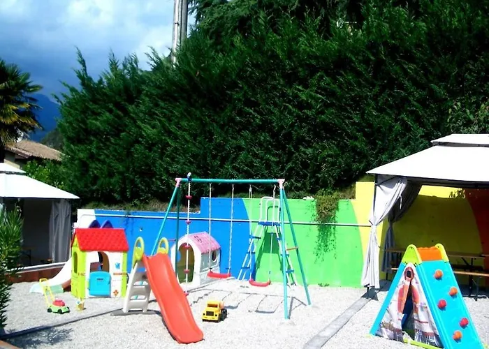 — Pool — Idro Vesta